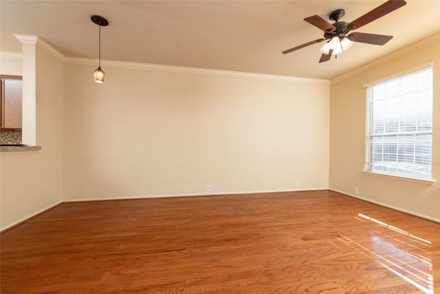 2722 Hyde Park Drive, Grand Prairie, TX 75050