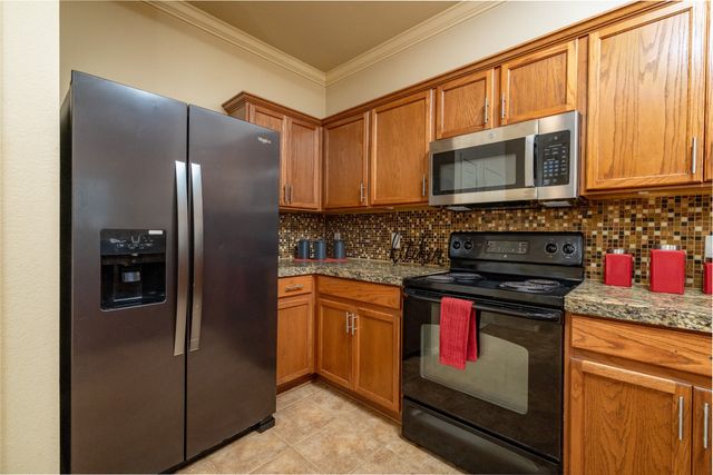 2722 Hyde Park Drive, Grand Prairie, TX 75050