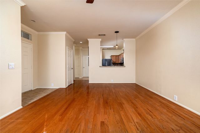 2722 Hyde Park Drive, Grand Prairie, TX 75050