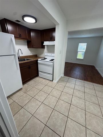 1751-1751 NE 2ND STREET 1, Ocala, FL 34470