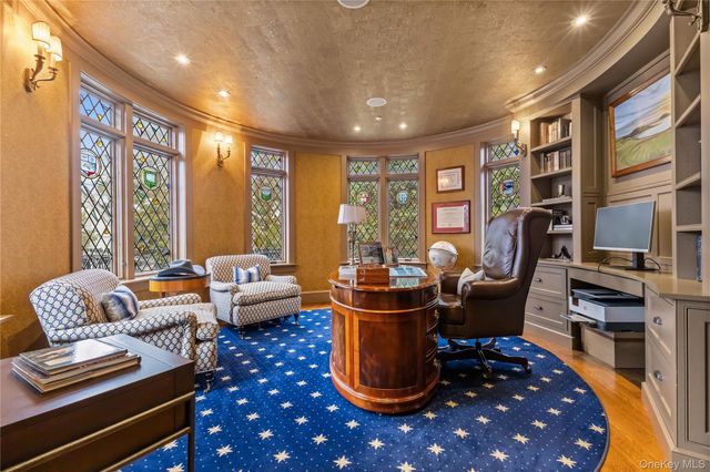 19 Park Drive S, Rye, NY 10580