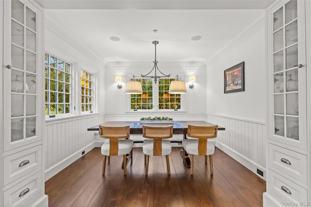 19 Park Drive S, Rye, NY 10580