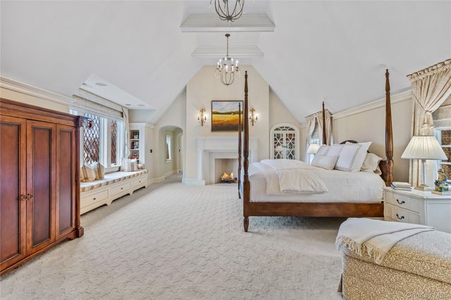 19 Park Drive S, Rye, NY 10580