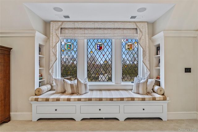 19 Park Drive S, Rye, NY 10580