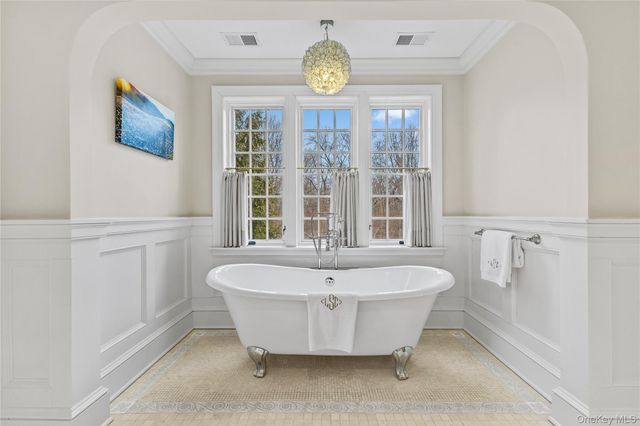 19 Park Drive S, Rye, NY 10580