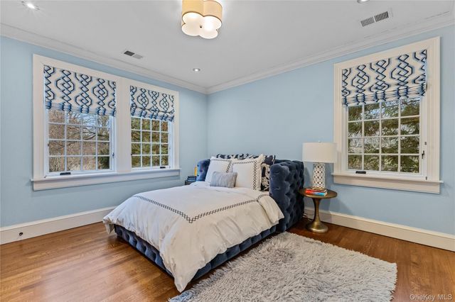 19 Park Drive S, Rye, NY 10580