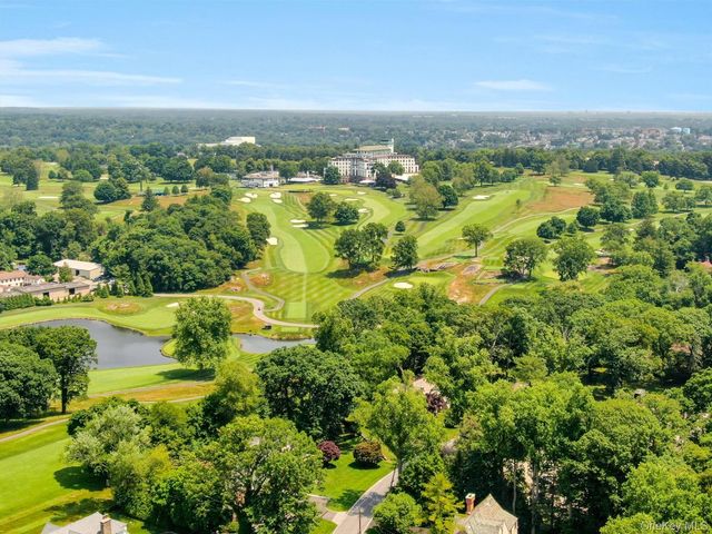 19 Park Drive S, Rye, NY 10580