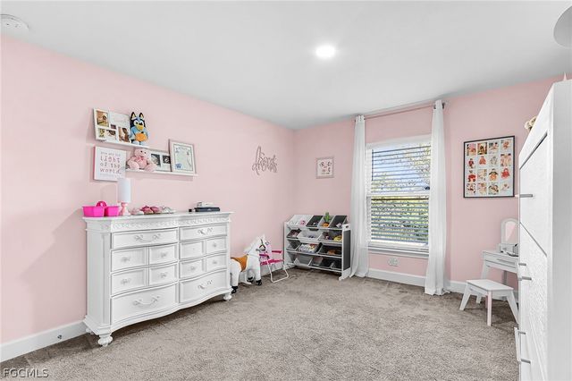 3509 SW 8th CT, Cape Coral, FL 33914