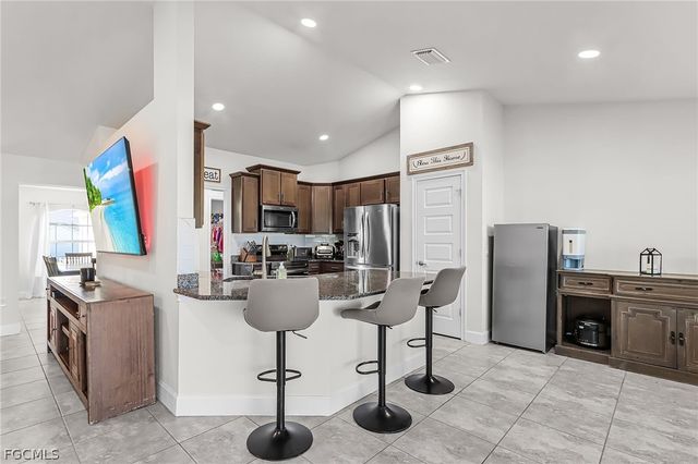 3509 SW 8th CT, Cape Coral, FL 33914