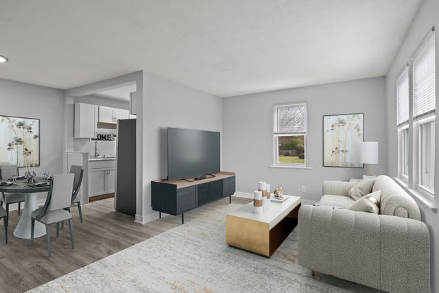 3614 Linneman Street, Glenview, IL 60025