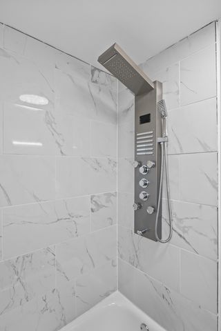 3614 Linneman Street, Glenview, IL 60025