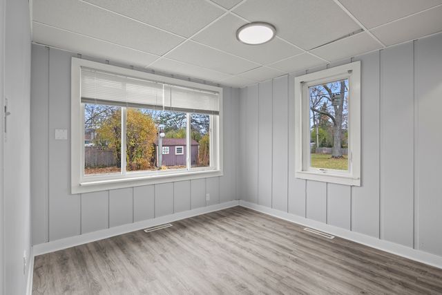 3614 Linneman Street, Glenview, IL 60025