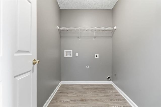 4180 W Stubbs Road, Atlanta, GA 30349