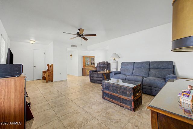 16213 N MEADOW PARK Drive, Sun City, AZ 85351