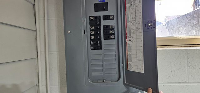 215 Gates Street, Bay City, MI 48708