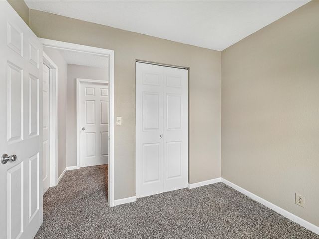 6601 Arbor Lane NE, Cedar Rapids, IA 52402