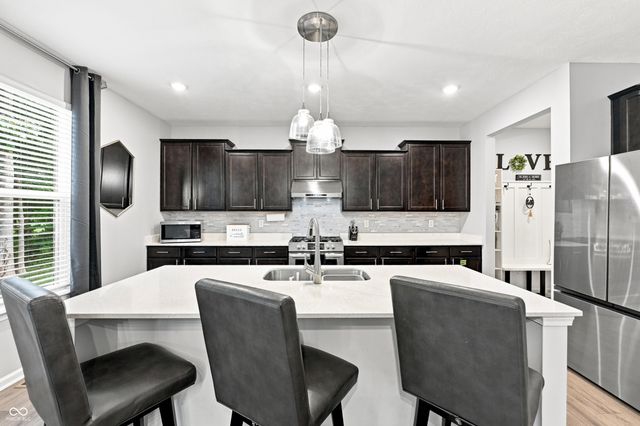 6069 Cedar Bend Way, Avon, IN 46123