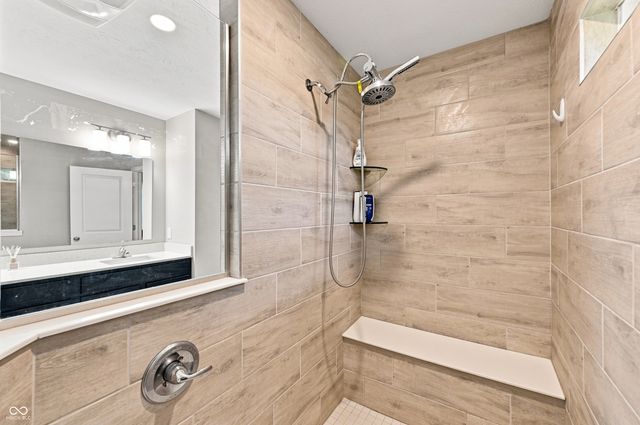 6069 Cedar Bend Way, Avon, IN 46123
