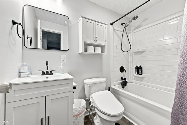 6069 Cedar Bend Way, Avon, IN 46123