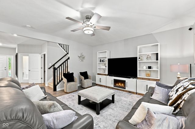6069 Cedar Bend Way, Avon, IN 46123