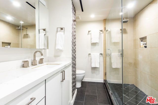 838 N Doheny Drive 203, West Hollywood, CA 90069