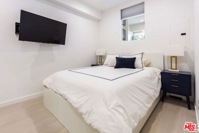 838 N Doheny Drive 203, West Hollywood, CA 90069