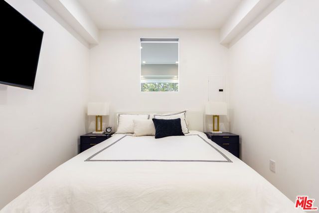 838 N Doheny Drive 203, West Hollywood, CA 90069