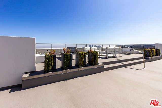 838 N Doheny Drive 203, West Hollywood, CA 90069