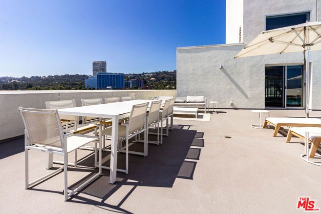 838 N Doheny Drive 203, West Hollywood, CA 90069