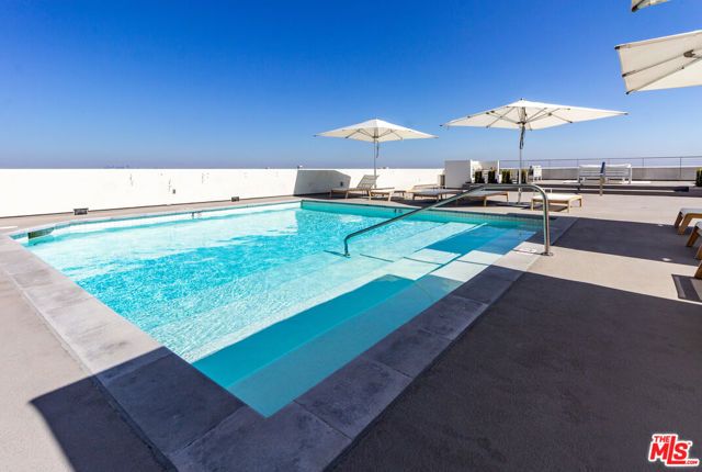 838 N Doheny Drive 203, West Hollywood, CA 90069