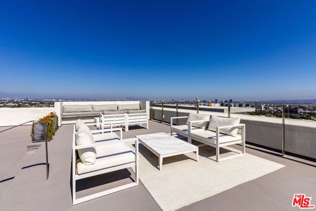 838 N Doheny Drive 203, West Hollywood, CA 90069
