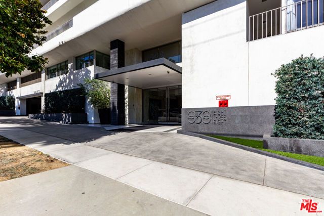 838 N Doheny Drive 203, West Hollywood, CA 90069