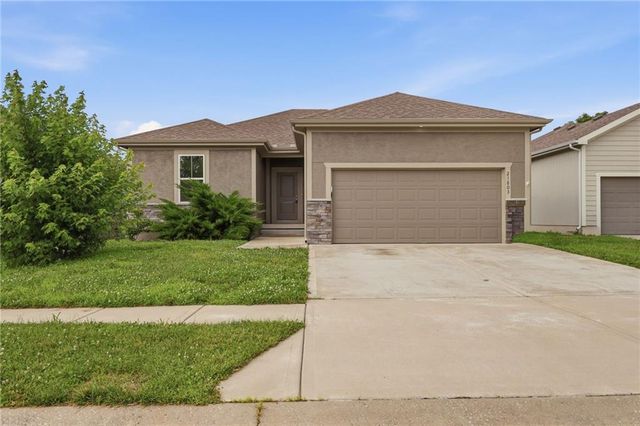 21803 Southcreek Road, Peculiar, MO 64078