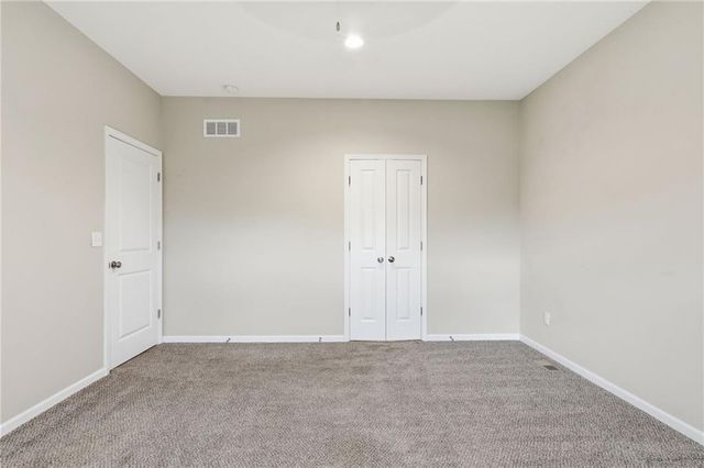 21803 Southcreek Road, Peculiar, MO 64078