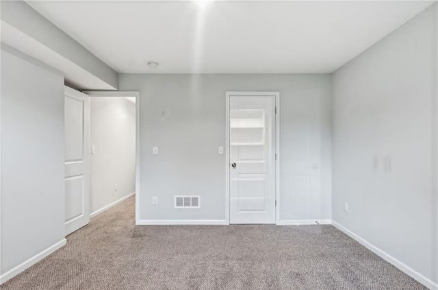 21803 Southcreek Road, Peculiar, MO 64078