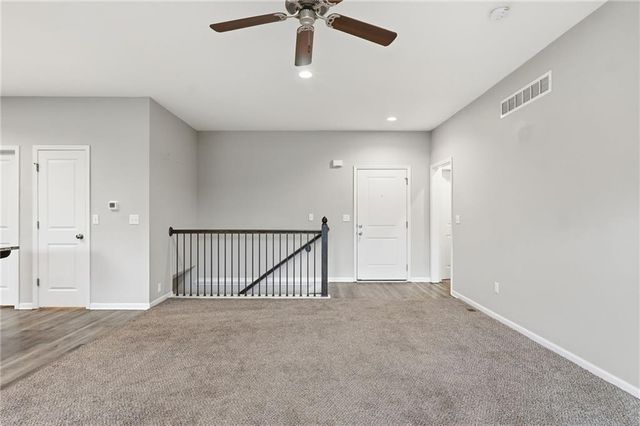 21803 Southcreek Road, Peculiar, MO 64078