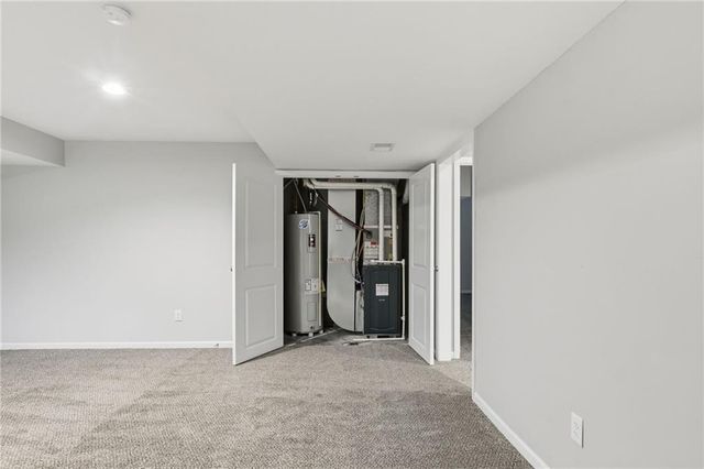 21803 Southcreek Road, Peculiar, MO 64078