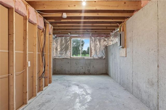 21803 Southcreek Road, Peculiar, MO 64078