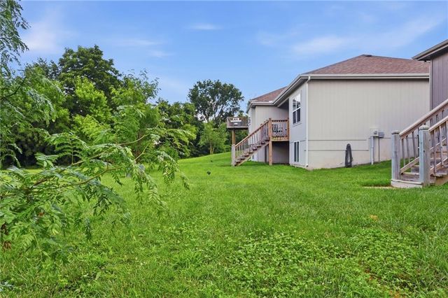 21803 Southcreek Road, Peculiar, MO 64078