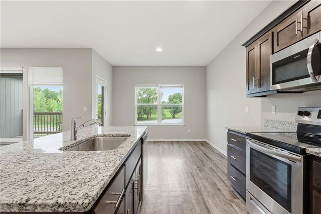 21803 Southcreek Road, Peculiar, MO 64078