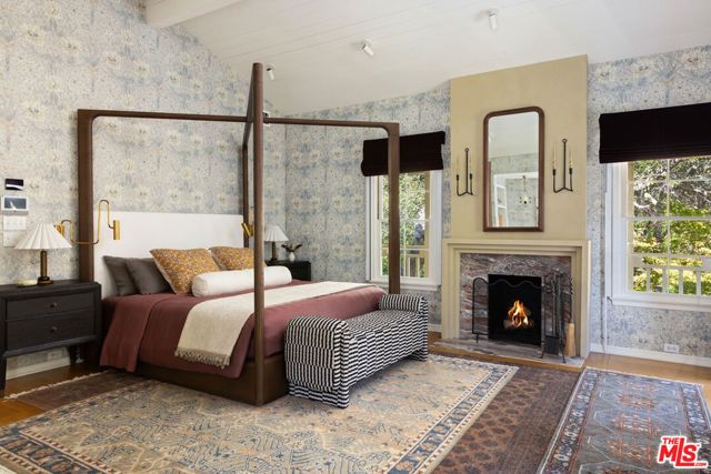 10770 Chalon Road, Los Angeles, CA 90077