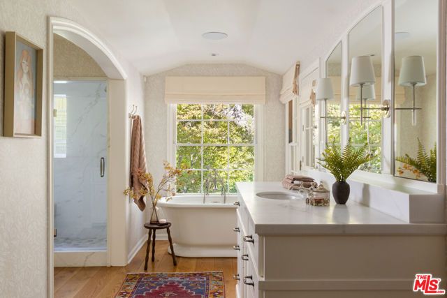 10770 Chalon Road, Los Angeles, CA 90077