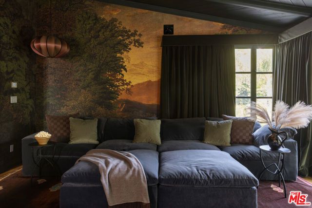 10770 Chalon Road, Los Angeles, CA 90077