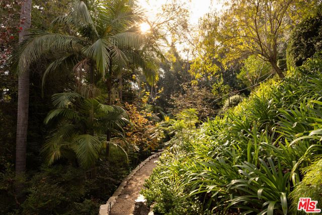 10770 Chalon Road, Los Angeles, CA 90077