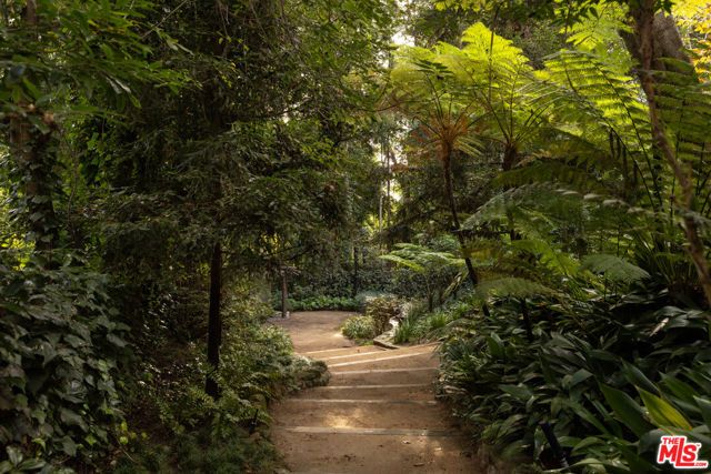 10770 Chalon Road, Los Angeles, CA 90077