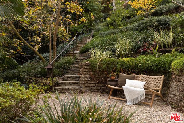 10770 Chalon Road, Los Angeles, CA 90077