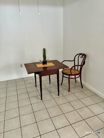 175 Mill Pond Road 201, Hamden, CT 06514