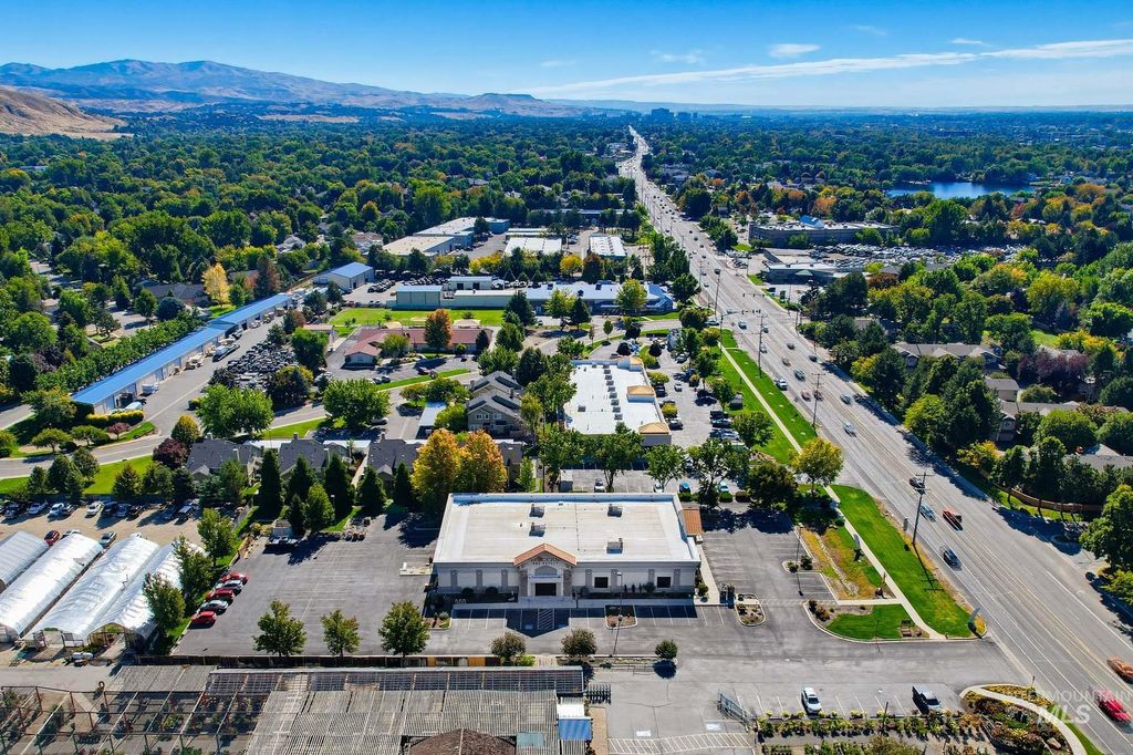 5714 W State St, Boise, ID 83703 photo 4