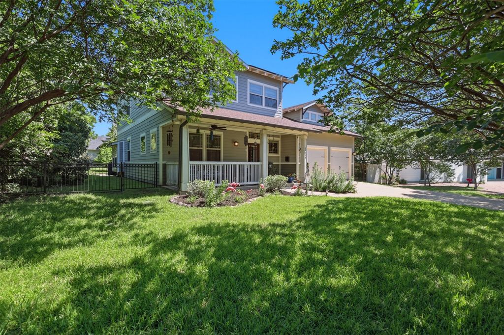 1204 Quisenberry Street, Mckinney, TX 75069