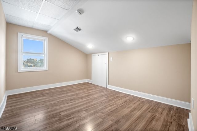 16 Sayre St, Elizabeth City, NJ 07208